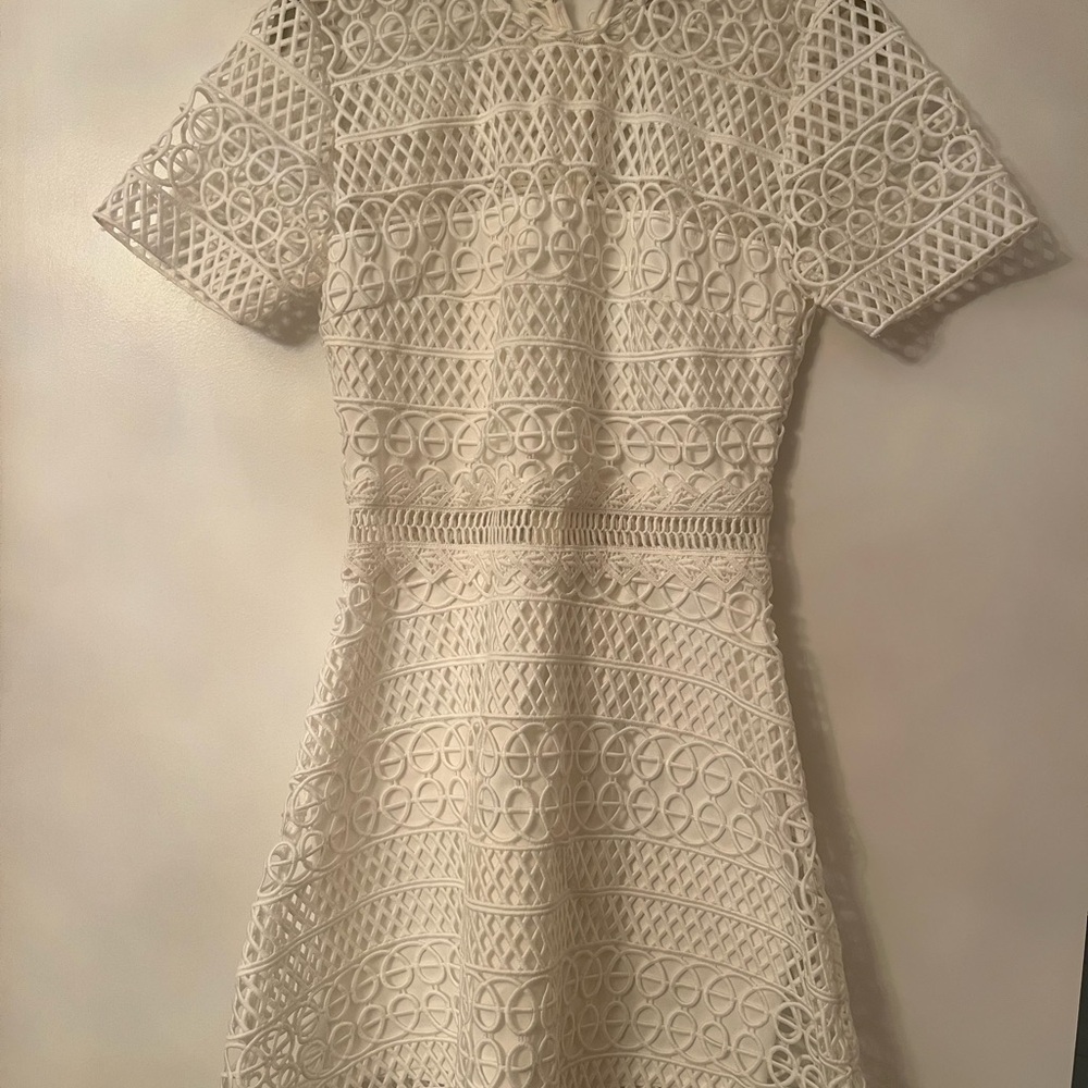 Karina Grimaldi White A-line Mini Dress with Short Sleeves and Crew Neck